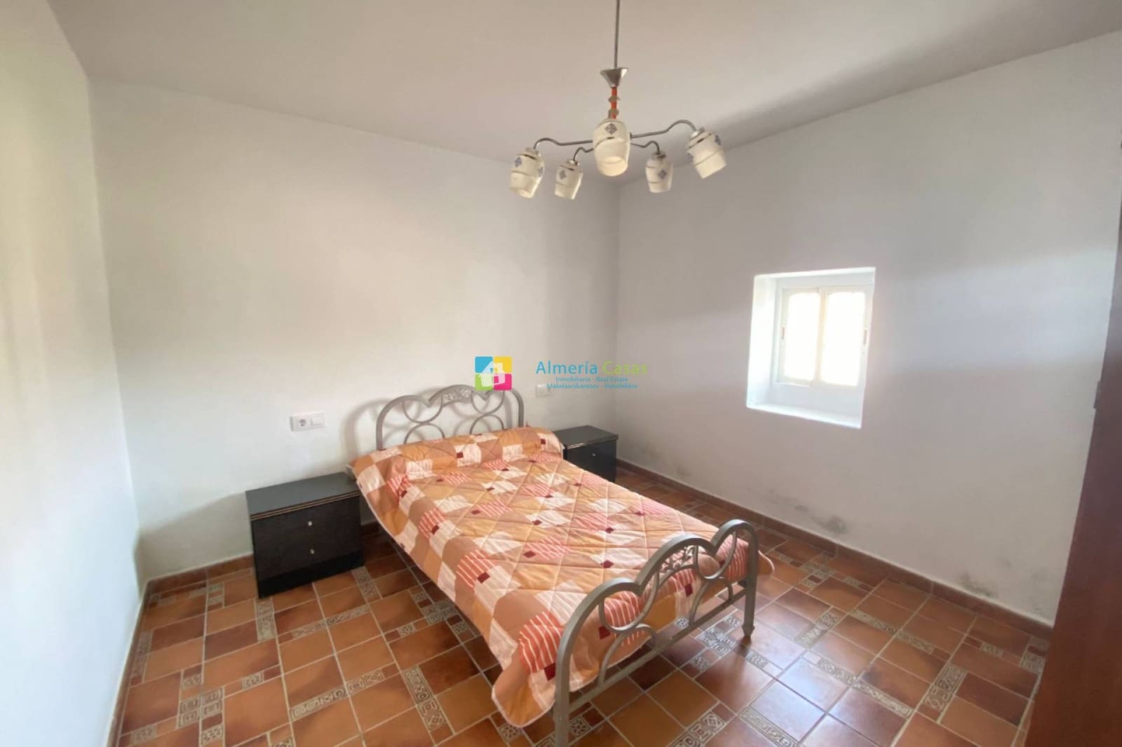 4 slaapkamer Finca/Landhuis te koop in Albox - € 190.000 (Ref: 9832288)