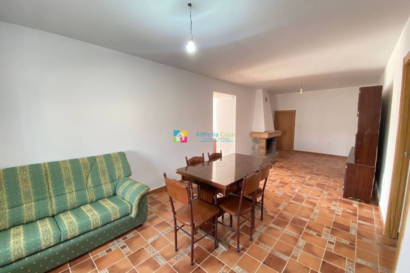 4 slaapkamer Finca/Landhuis te koop in Albox - € 190.000 (Ref: 9832288)