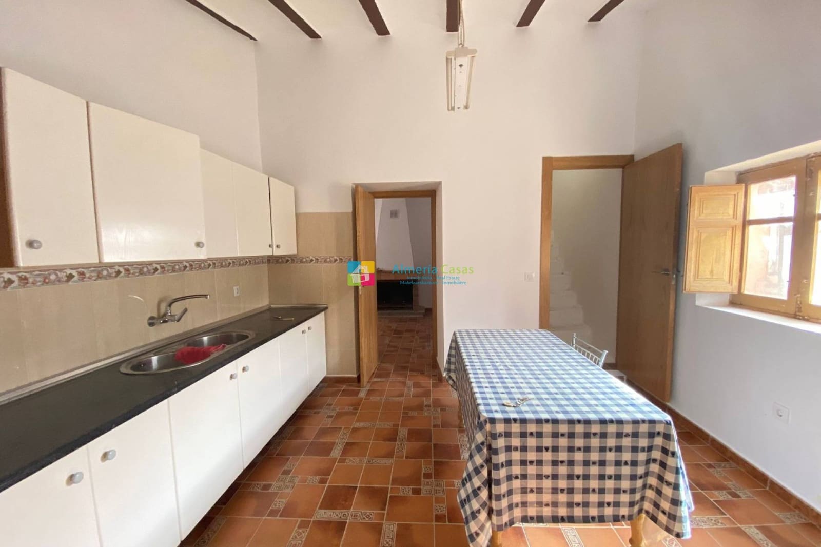 4 slaapkamer Finca/Landhuis te koop in Albox - € 190.000 (Ref: 9832288)