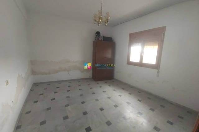 6 chambre Maison de Ville à vendre à Fines - 92 000 € (Ref: 9832289)