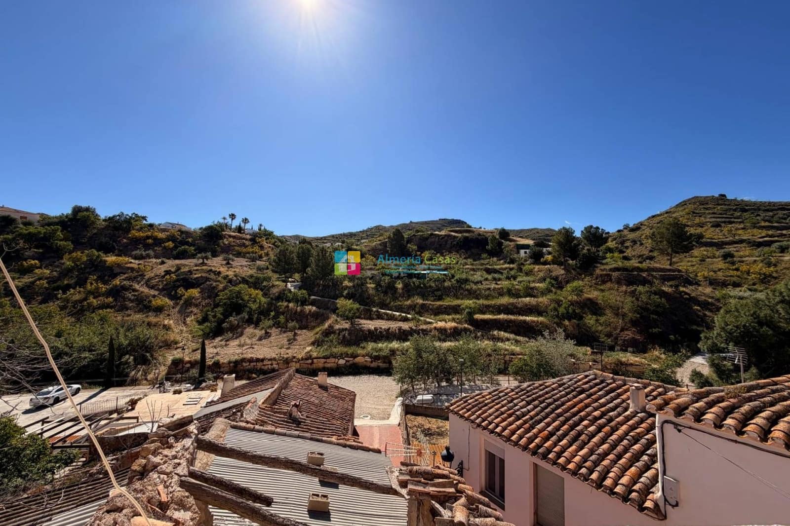Casa de 4 habitaciones en Albanchez en venta - 35.000 € (Ref: 9832736)