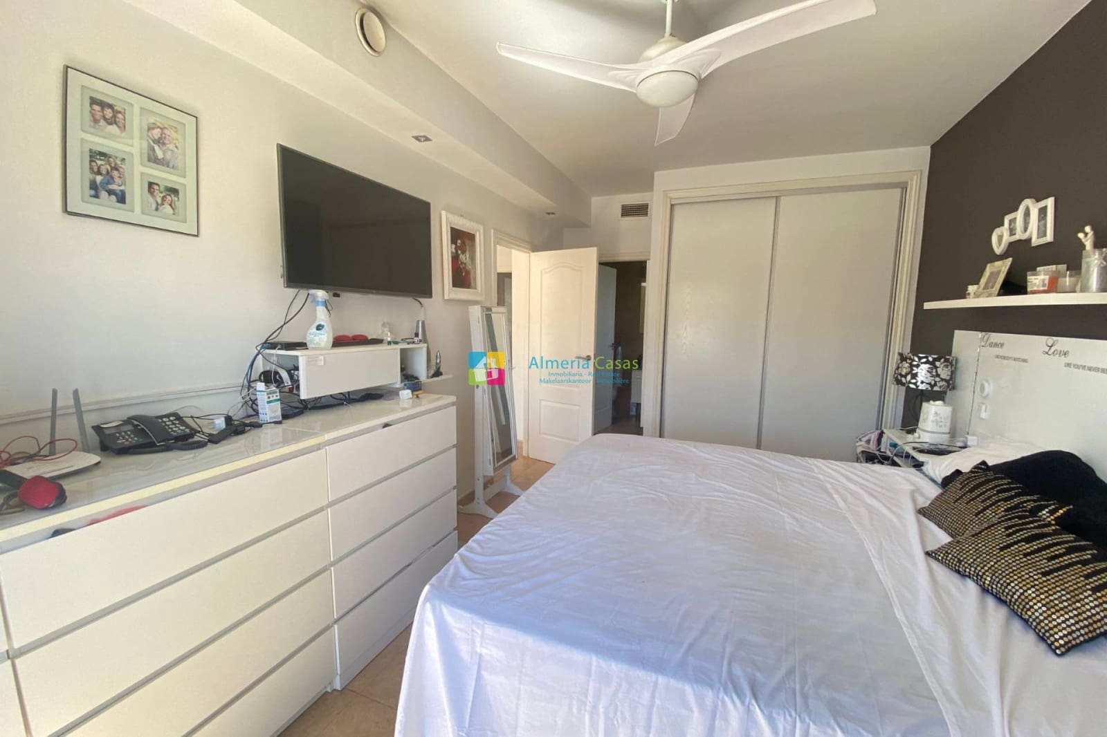 4 bedroom Villa for sale in Arboleas with pool - € 330,000 (Ref: 9832738)