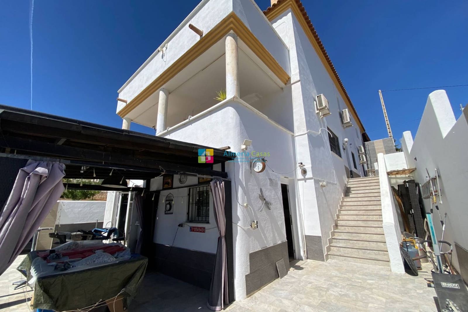 4 bedroom Villa for sale in Arboleas with pool - € 330,000 (Ref: 9832738)