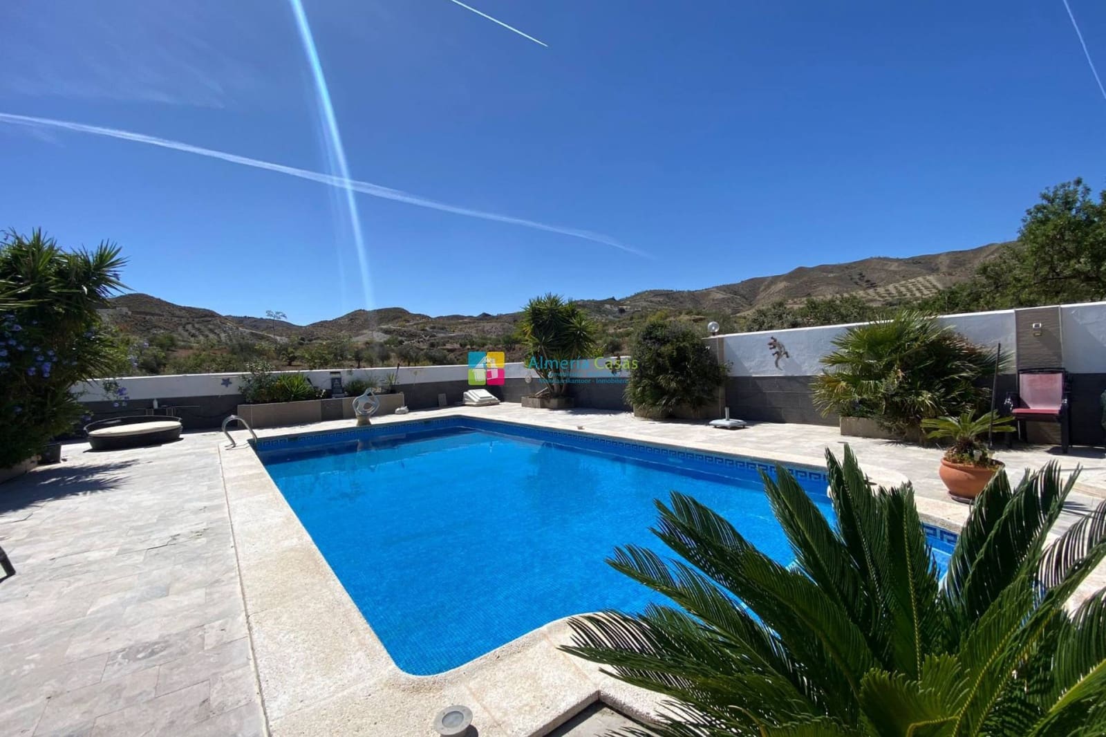 4 bedroom Villa for sale in Arboleas with pool - € 330,000 (Ref: 9832738)