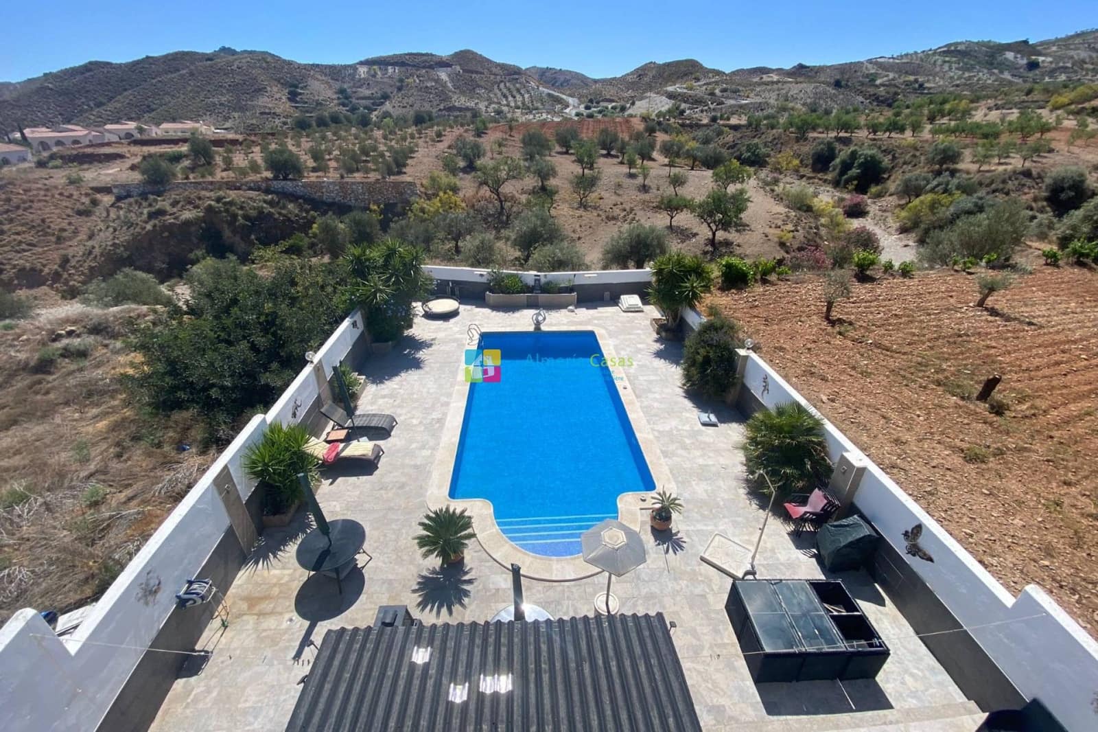 4 bedroom Villa for sale in Arboleas with pool - € 330,000 (Ref: 9832738)