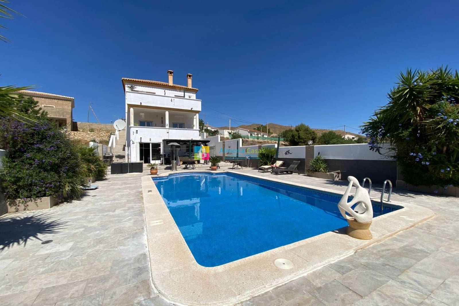 4 bedroom Villa for sale in Arboleas with pool - € 330,000 (Ref: 9832738)