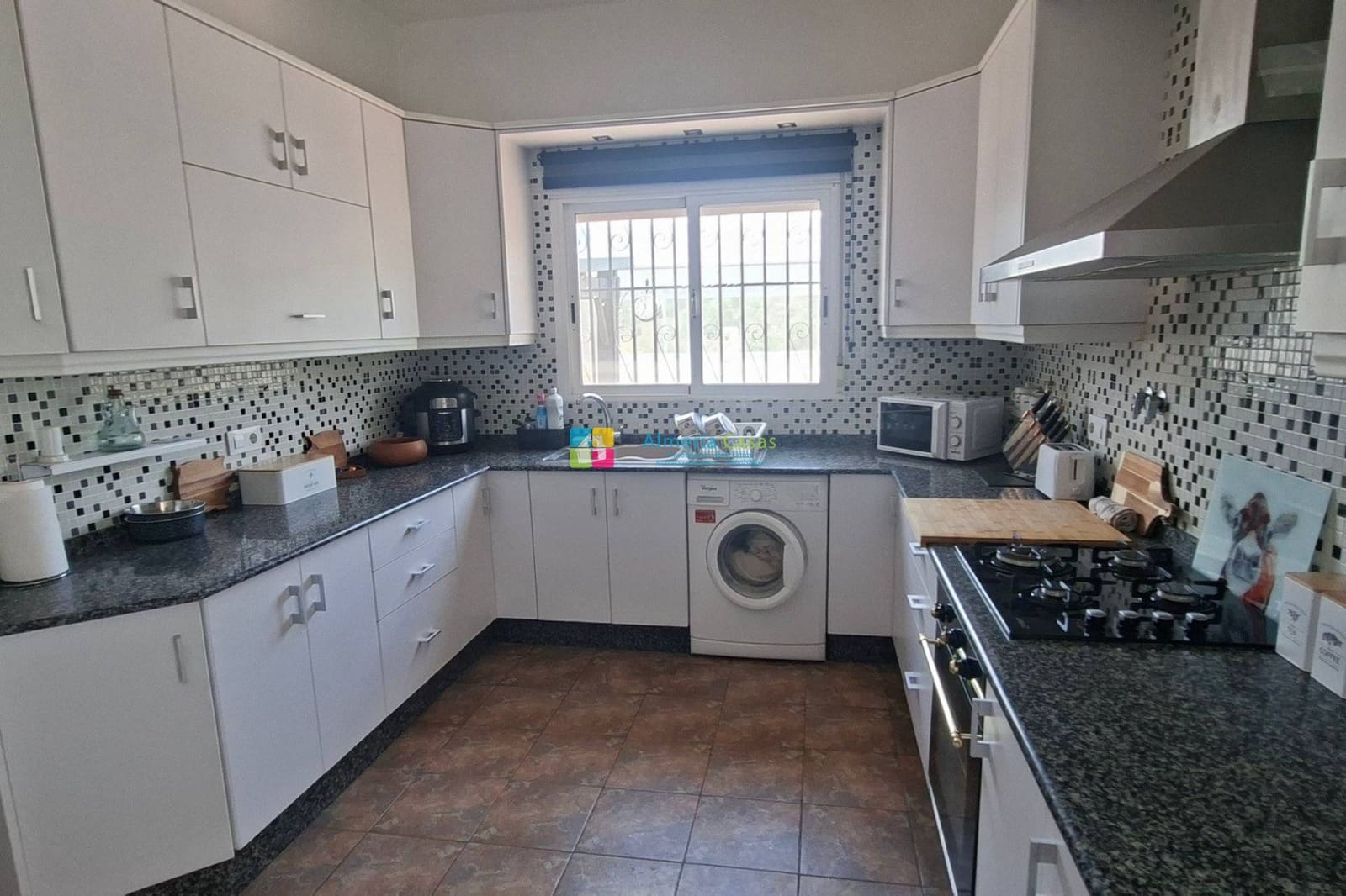 4 bedroom Finca/Country House for sale in Huercal-Overa with pool - € 349,000 (Ref: 9844198)