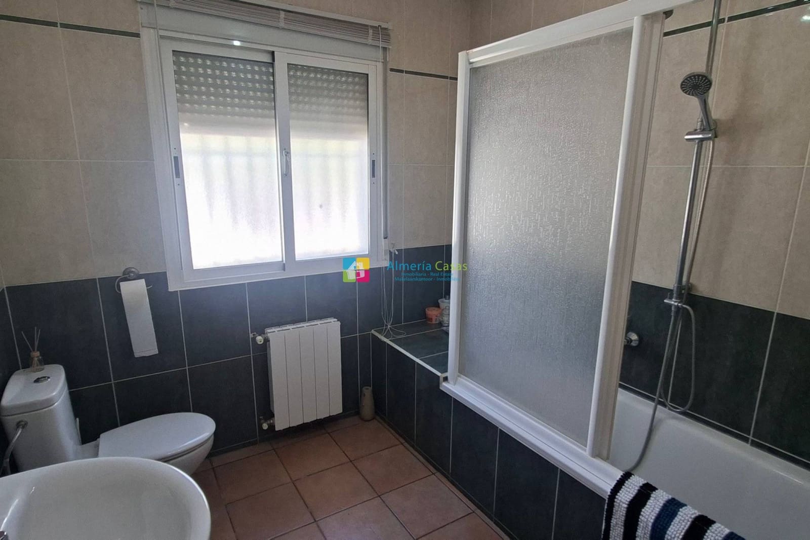 4 bedroom Finca/Country House for sale in Huercal-Overa with pool - € 349,000 (Ref: 9844198)