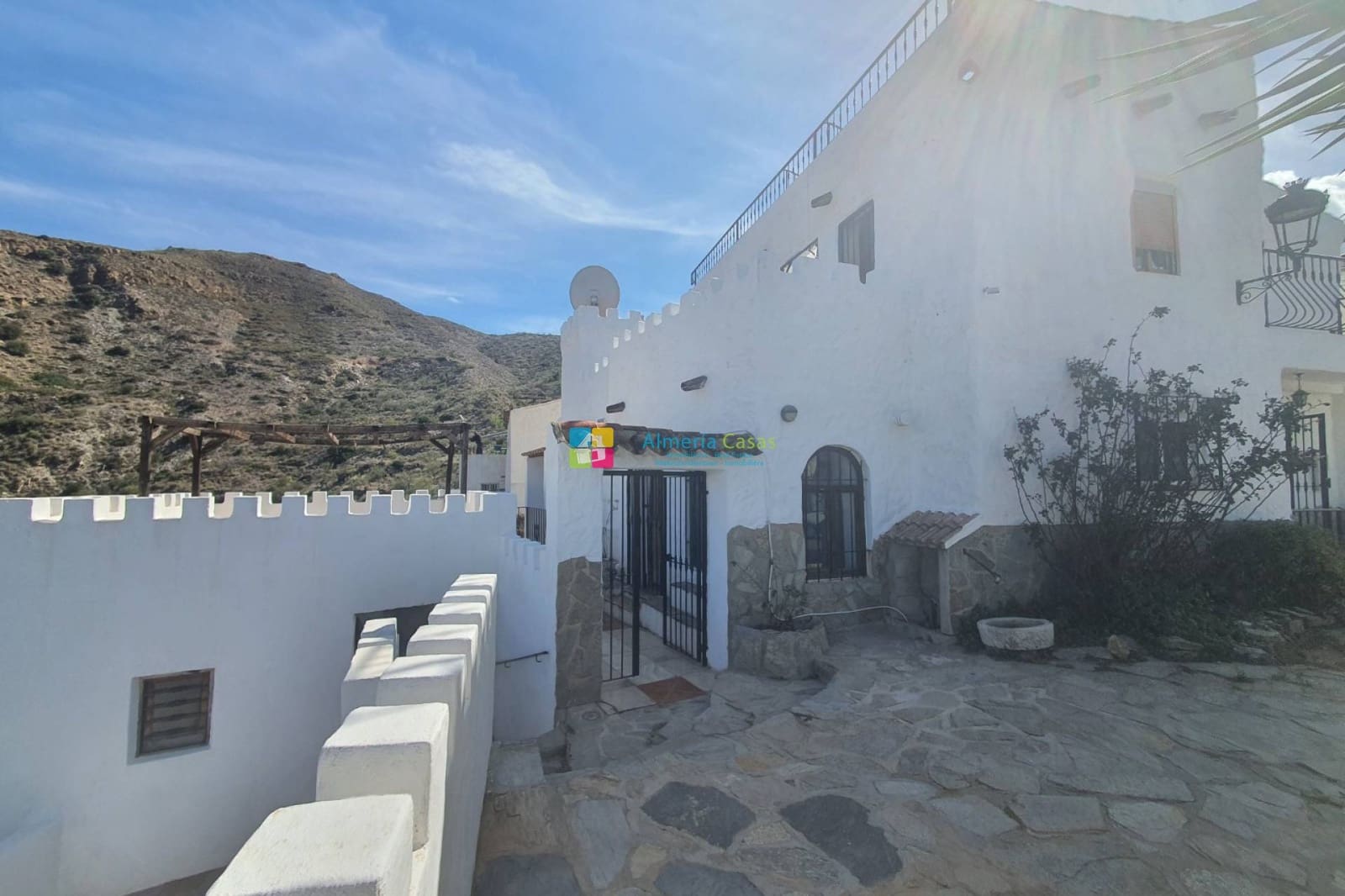 4 bedroom Finca/Country House for sale in Albanchez - € 174,995 (Ref: 9847841)