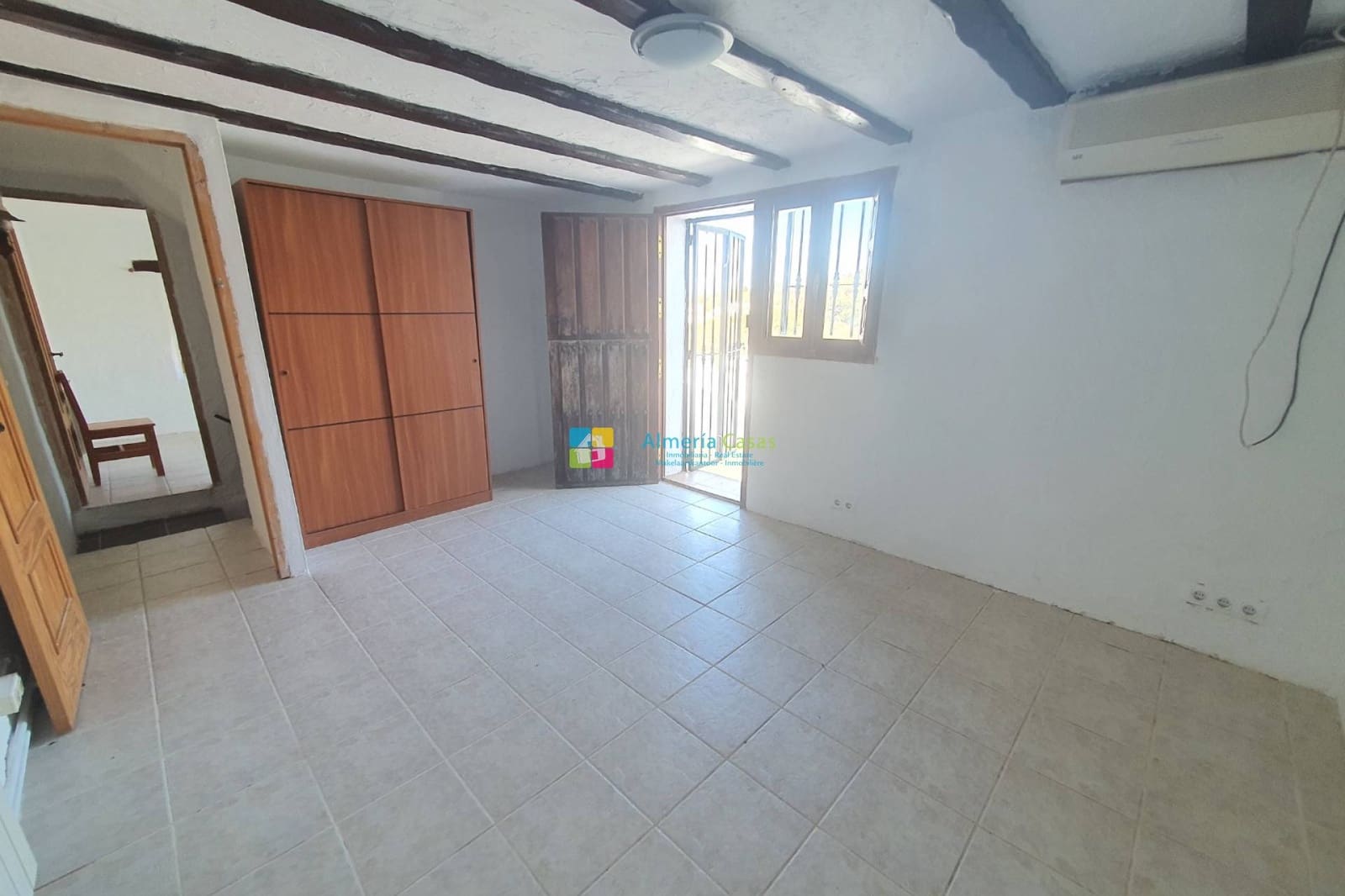 4 bedroom Finca/Country House for sale in Albanchez - € 174,995 (Ref: 9847841)