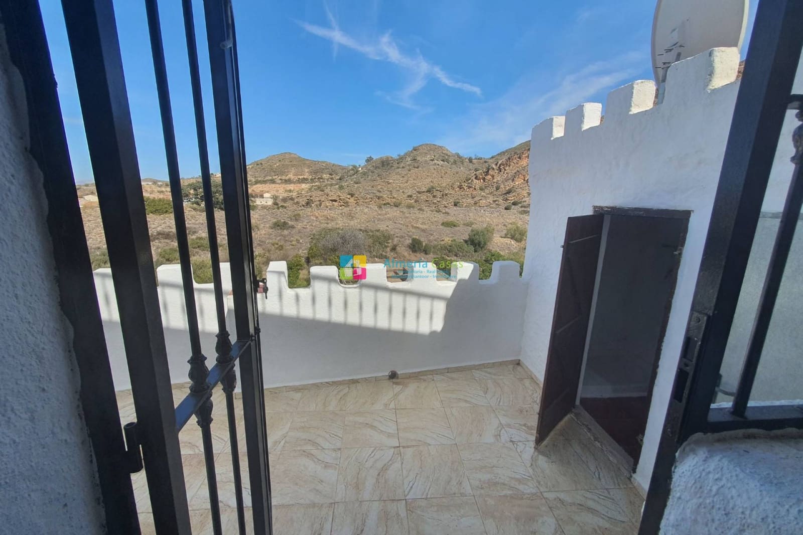 4 bedroom Finca/Country House for sale in Albanchez - € 174,995 (Ref: 9847841)