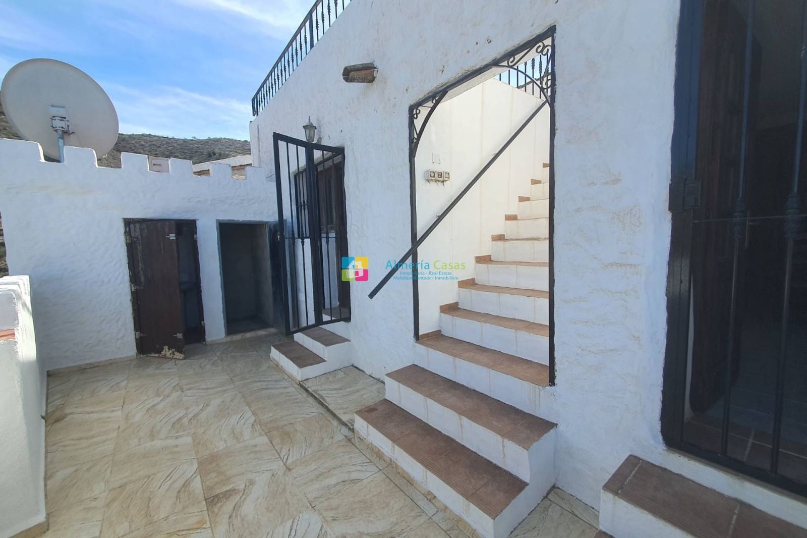 4 bedroom Finca/Country House for sale in Albanchez - € 174,995 (Ref: 9847841)