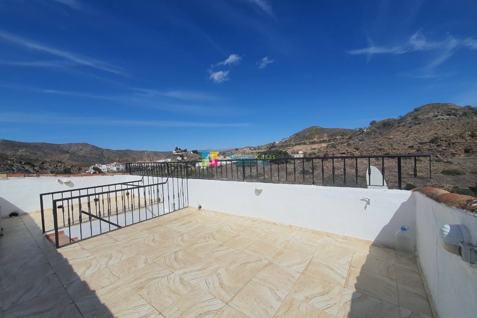 4 bedroom Finca/Country House for sale in Albanchez - € 174,995 (Ref: 9847841)