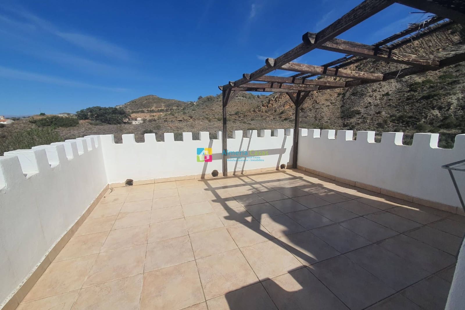4 bedroom Finca/Country House for sale in Albanchez - € 174,995 (Ref: 9847841)