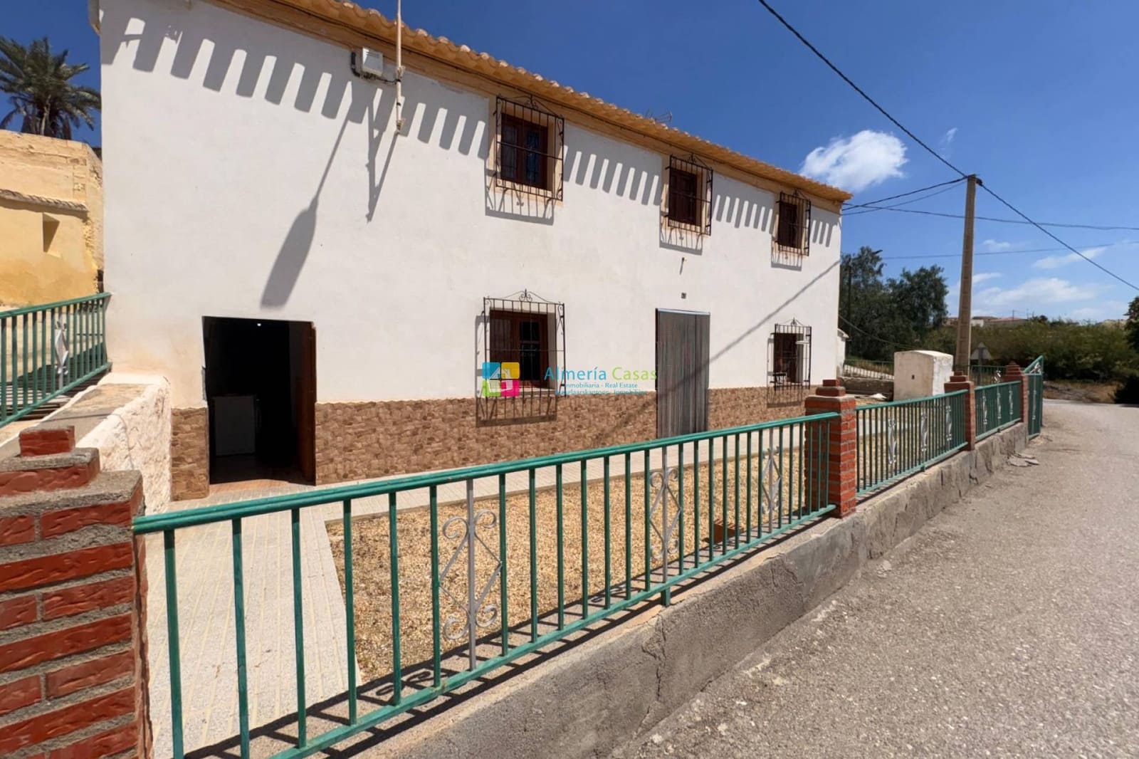 Casa de 3 habitaciones en Huércal-Overa en venta - 89.000 € (Ref: 9848100)