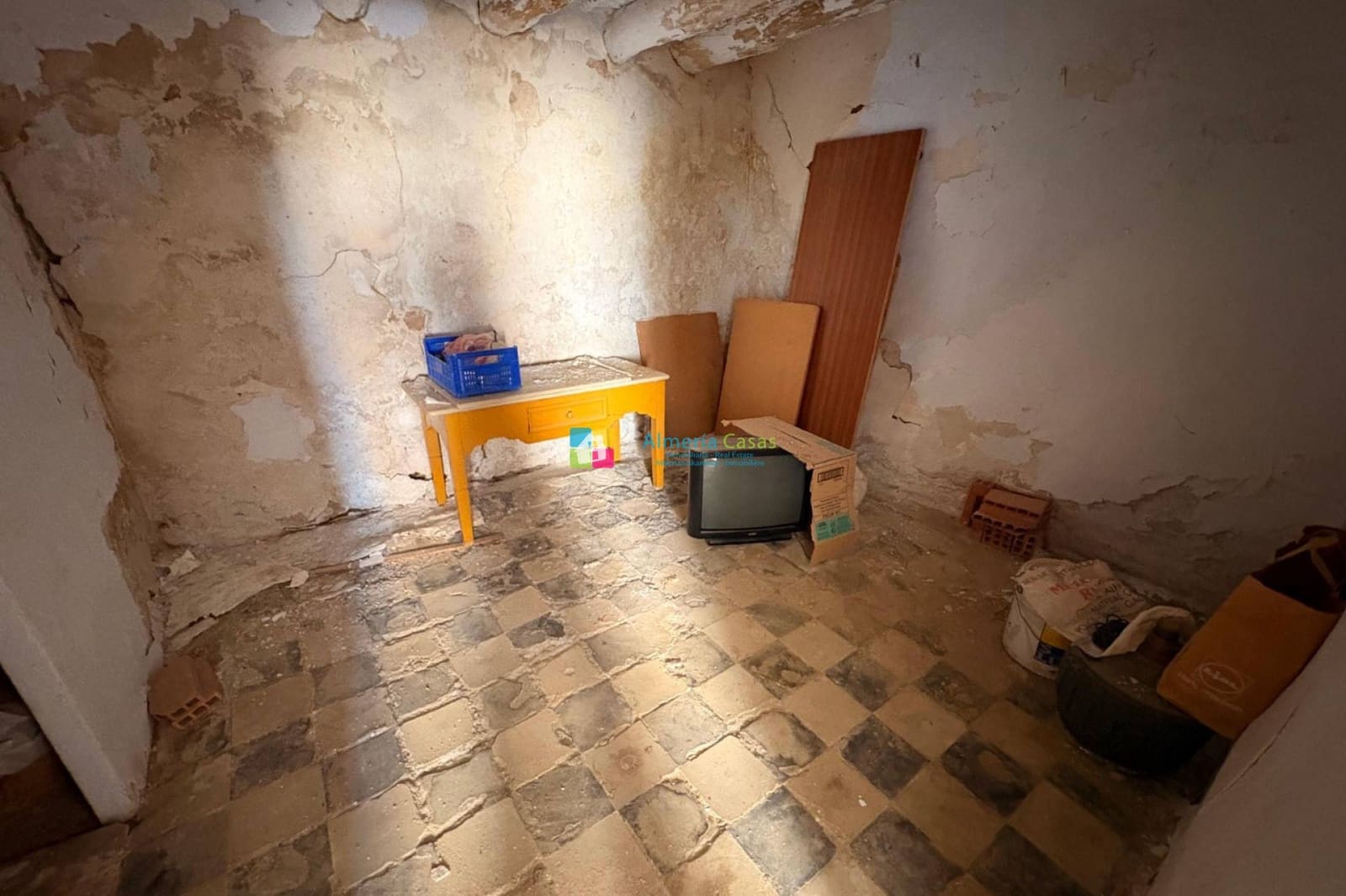 Casa de 3 habitaciones en Huércal-Overa en venta - 89.000 € (Ref: 9848100)