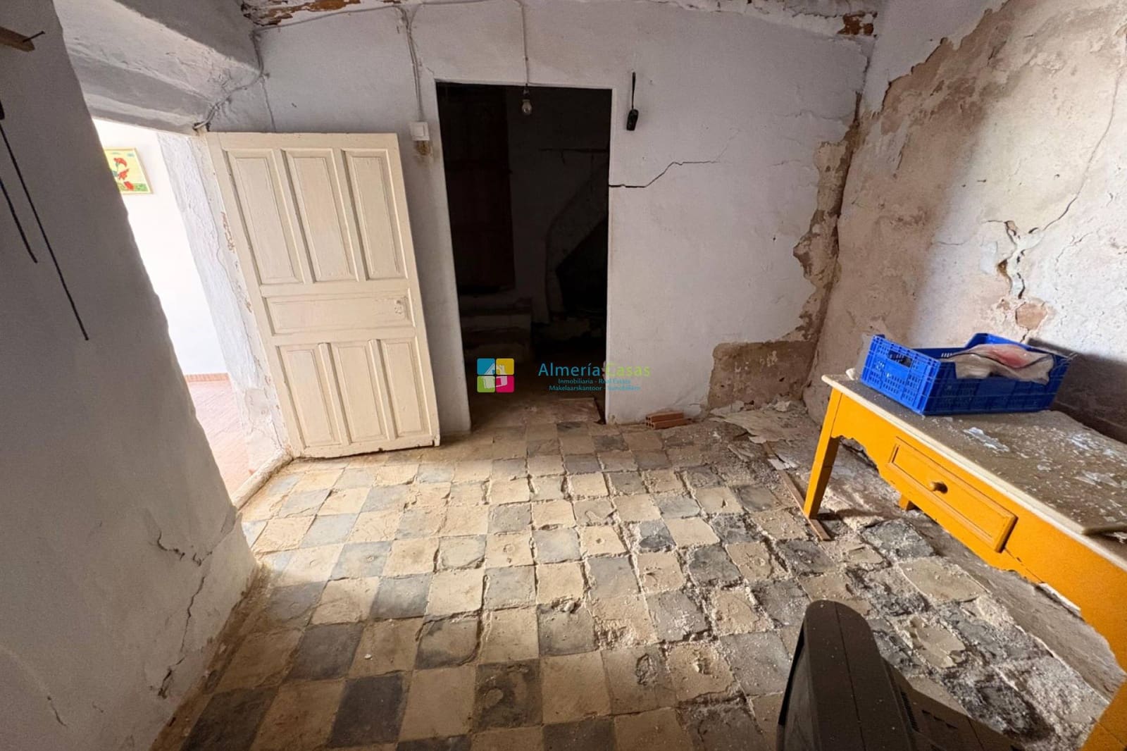 Casa de 3 habitaciones en Huércal-Overa en venta - 89.000 € (Ref: 9848100)