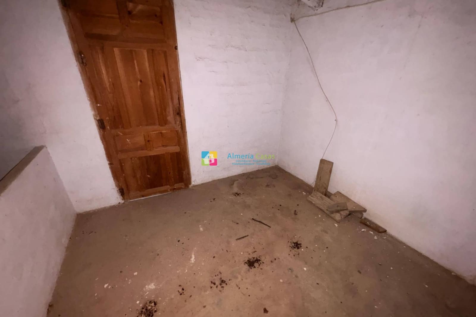 Casa de 3 habitaciones en Huércal-Overa en venta - 89.000 € (Ref: 9848100)