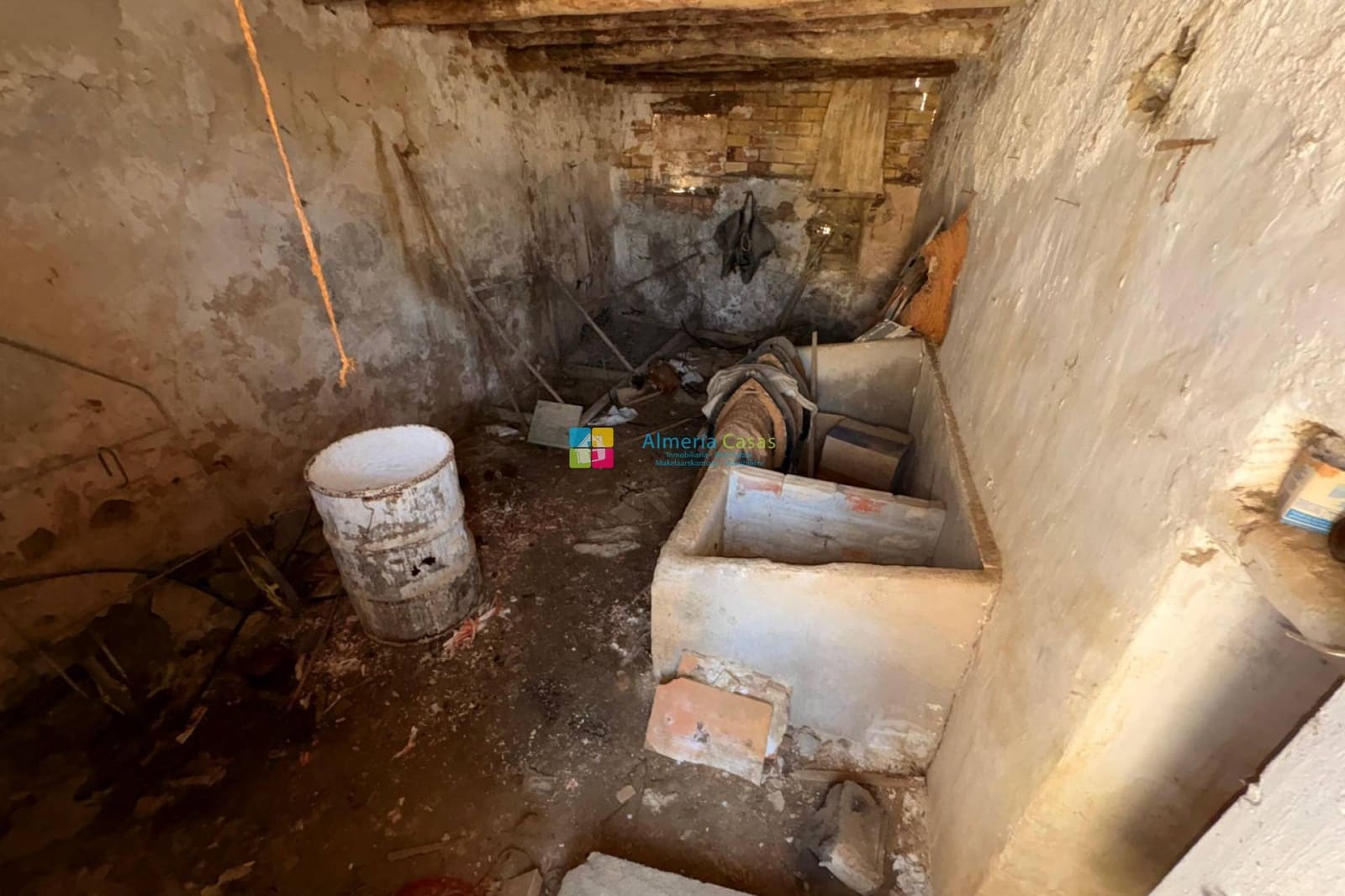 Casa de 3 habitaciones en Huércal-Overa en venta - 89.000 € (Ref: 9848100)