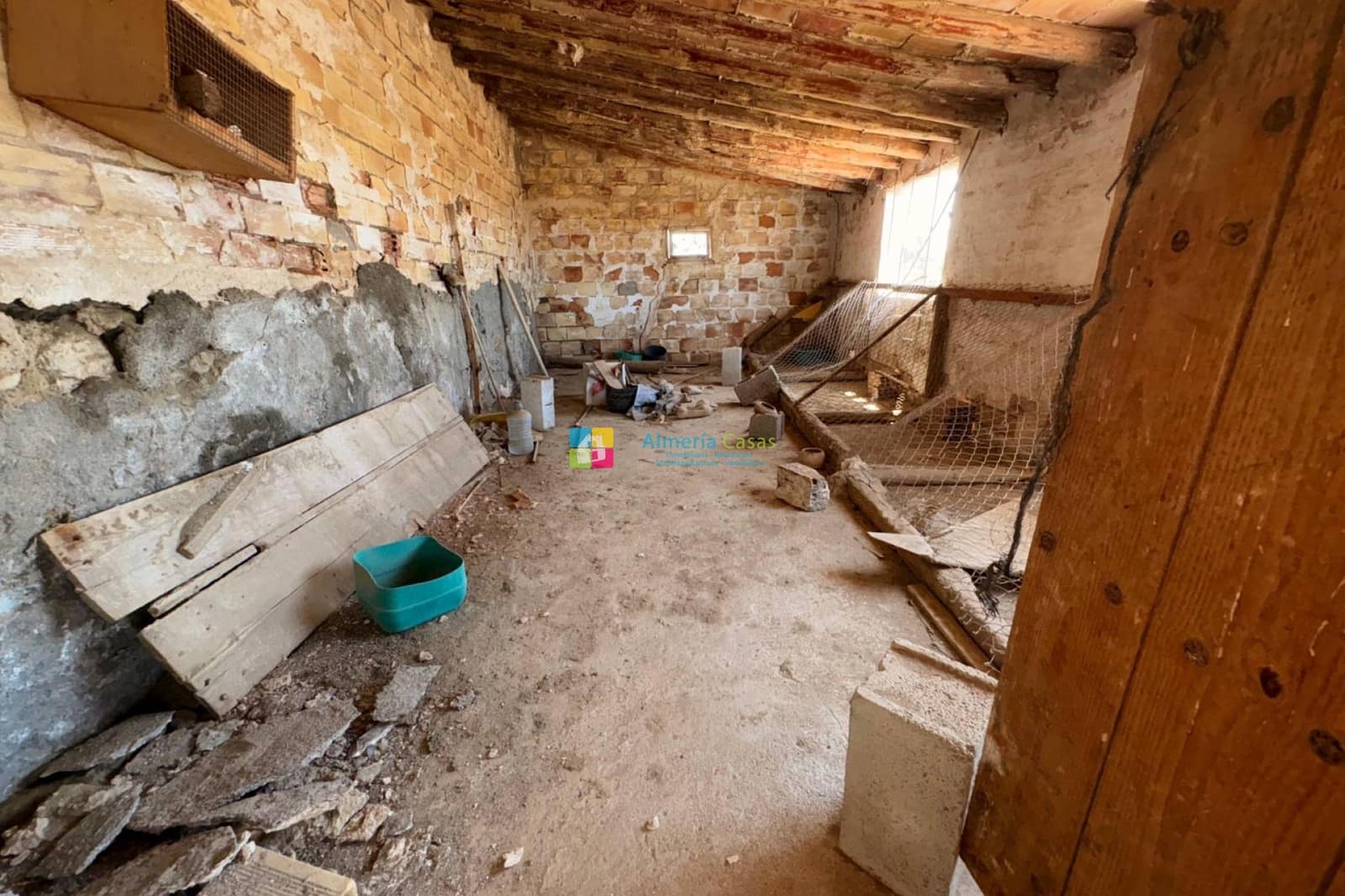 Casa de 3 habitaciones en Huércal-Overa en venta - 89.000 € (Ref: 9848100)
