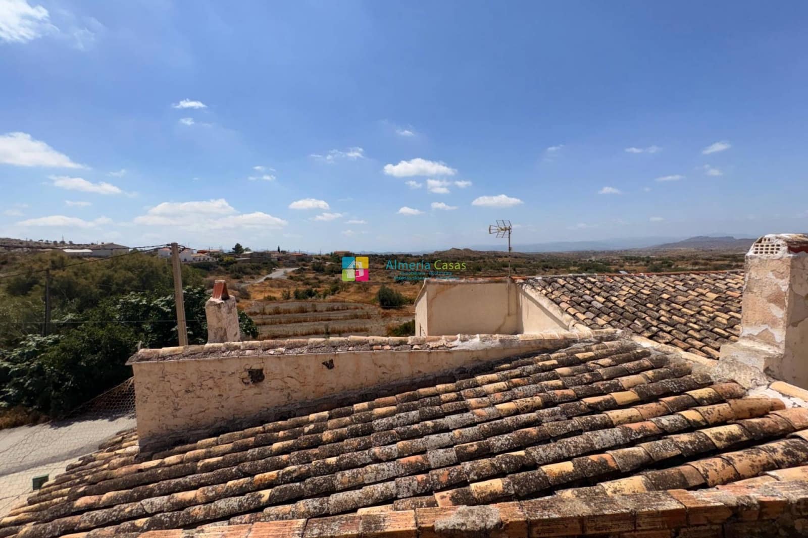 Casa de 3 habitaciones en Huércal-Overa en venta - 89.000 € (Ref: 9848100)