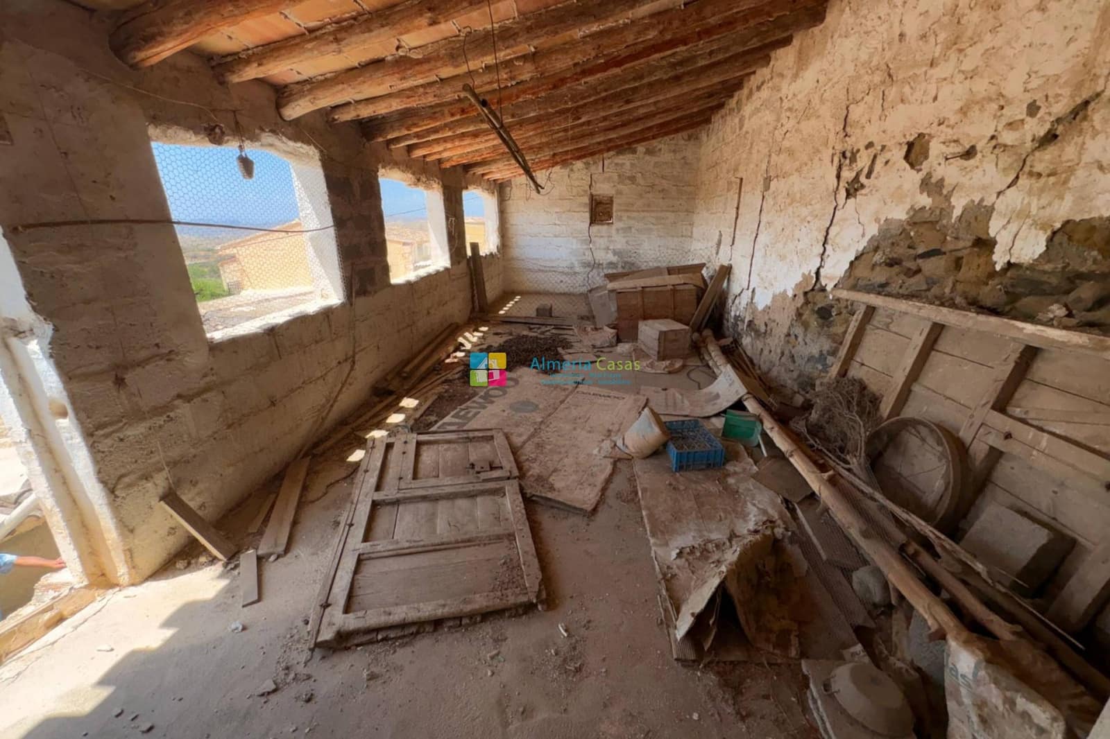 Casa de 3 habitaciones en Huércal-Overa en venta - 89.000 € (Ref: 9848100)