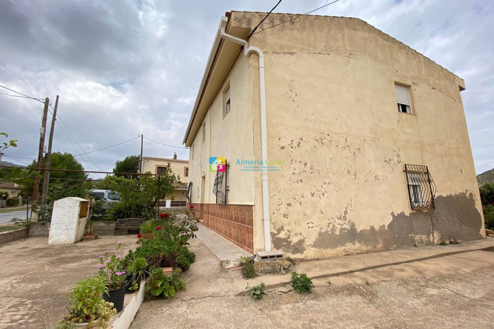 5 bedroom Finca/Country House for sale in Arboleas - € 95,000 (Ref: 9848102)