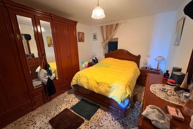 5 Zimmer Haus zu verkaufen in Oria - 73.000 € (Ref: 9854397)