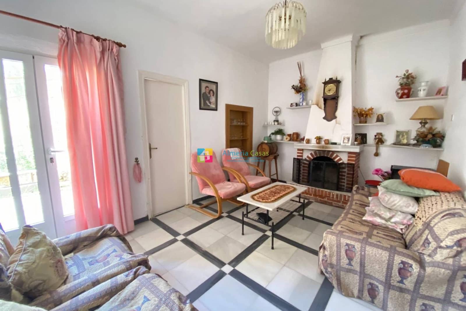 8 slaapkamer Huis te koop in Cantoria - € 110.000 (Ref: 9858416)