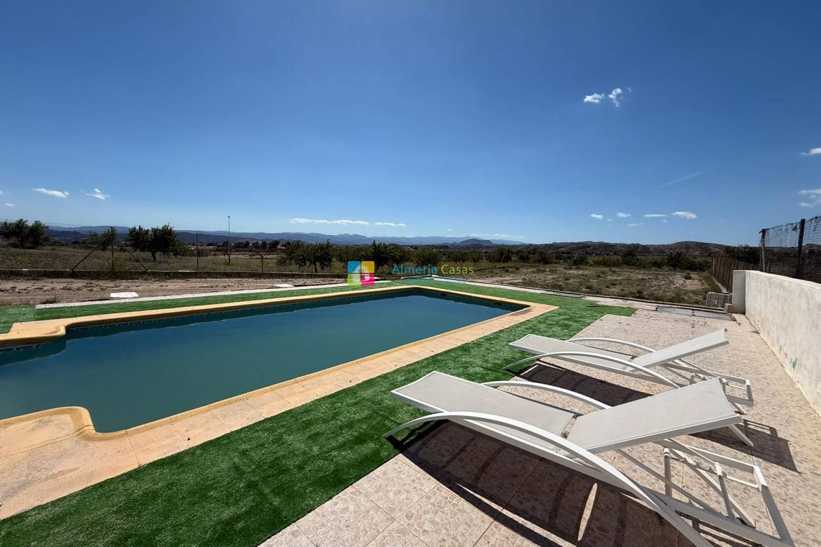 2 Zimmer Finca/Landgut zu verkaufen in Huercal-Overa mit Pool - 175.000 € (Ref: 9858417)