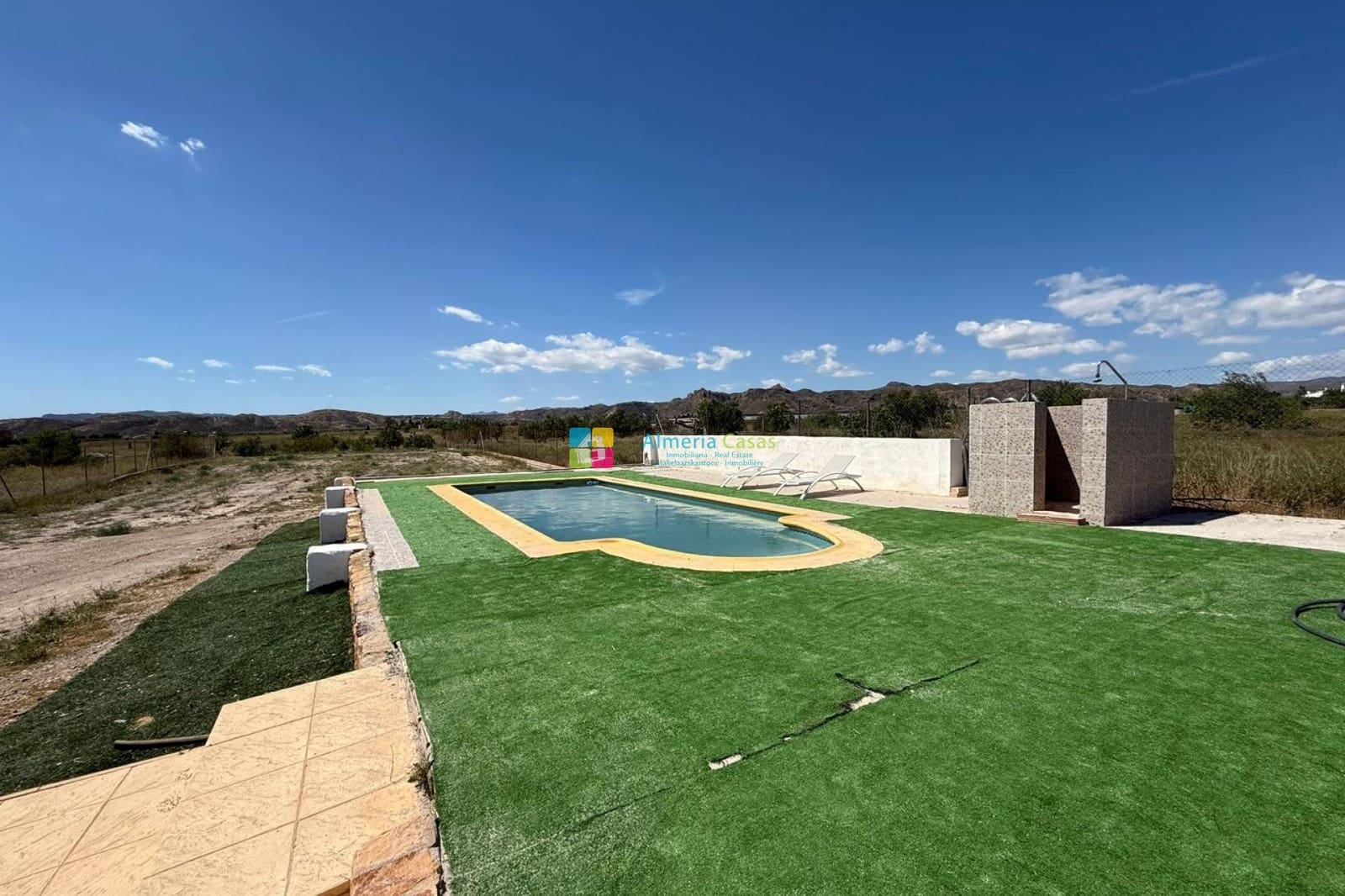 2 Zimmer Finca/Landgut zu verkaufen in Huercal-Overa mit Pool - 175.000 € (Ref: 9858417)