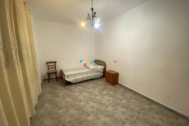 6 quarto Casa em Banda para venda em Cóbdar - 58 000 € (Ref: 9892953)