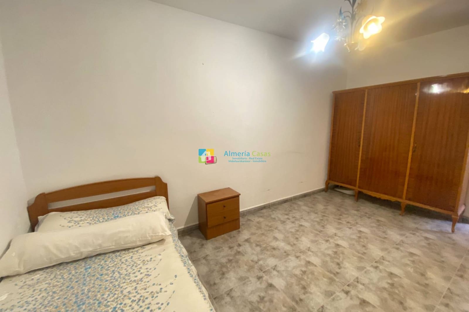 Casa de 6 habitaciones en Cóbdar en venta - 58.000 € (Ref: 9892953)