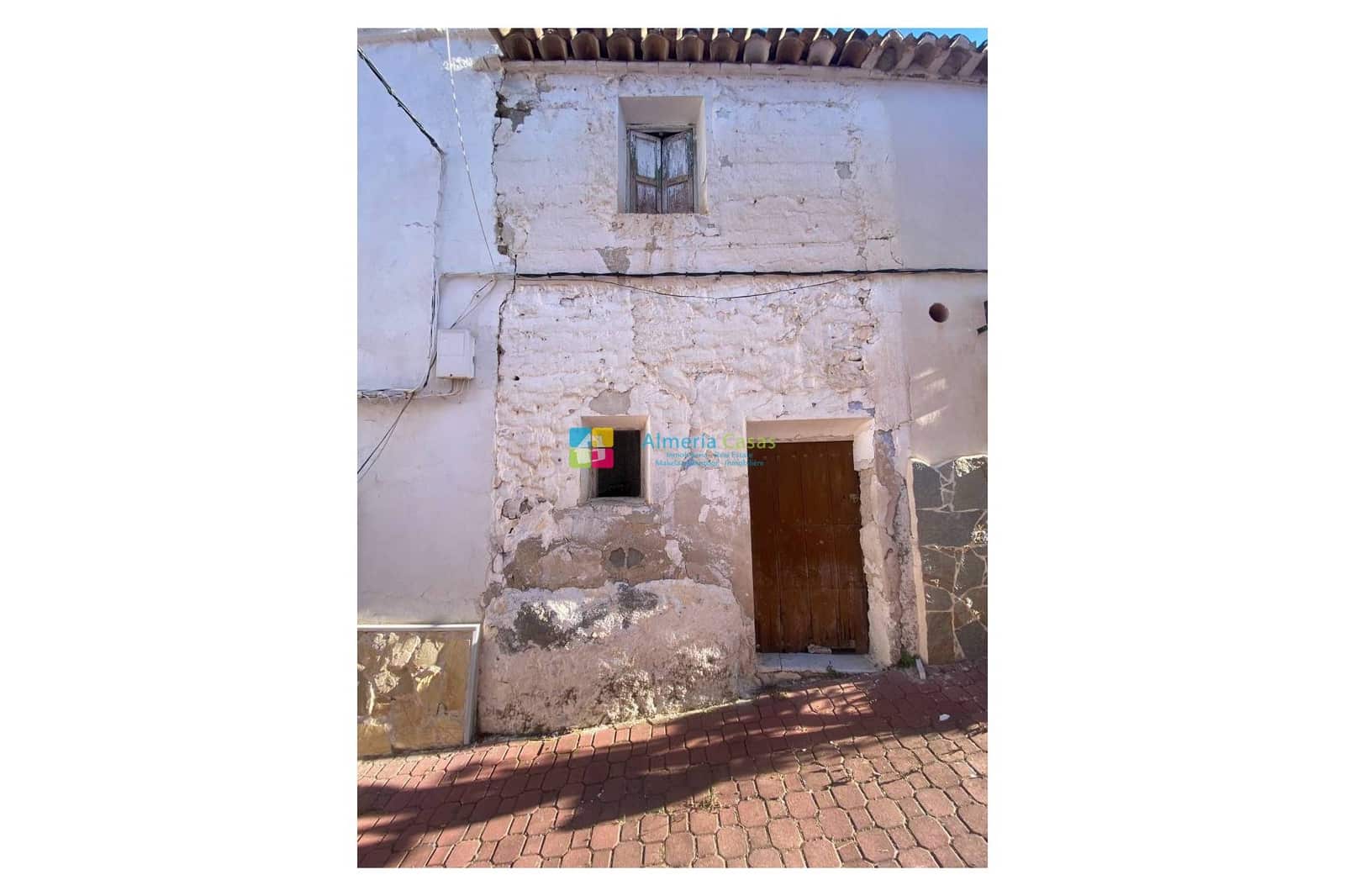 Casa de 6 habitaciones en Cóbdar en venta - 58.000 € (Ref: 9892953)