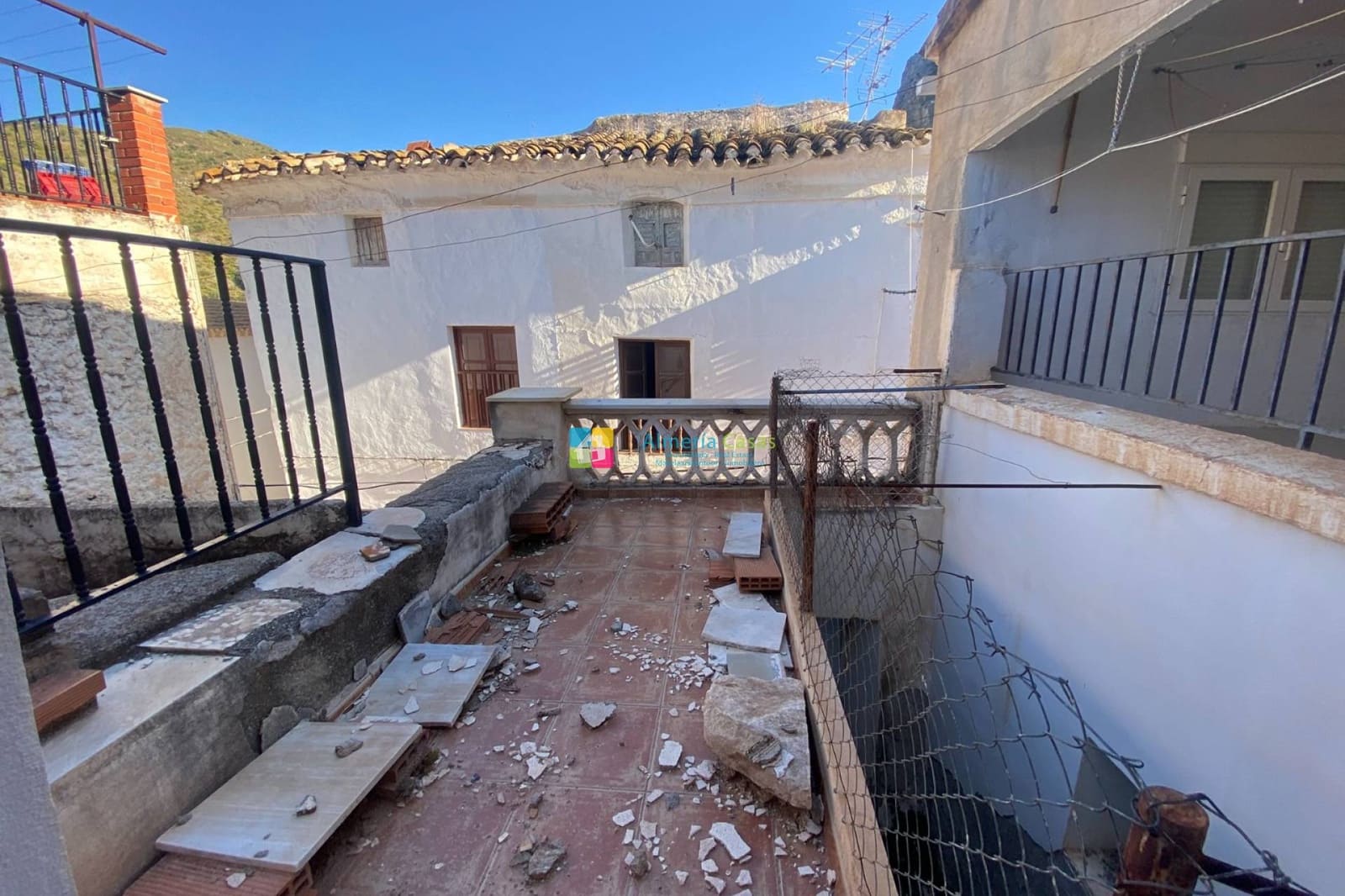 Casa de 6 habitaciones en Cóbdar en venta - 58.000 € (Ref: 9892953)