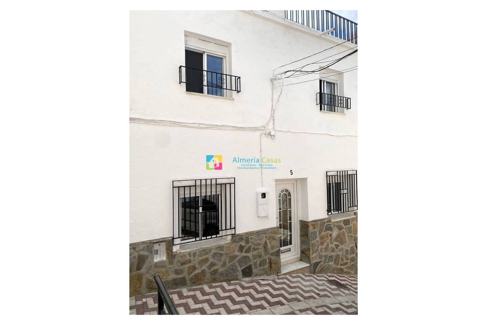 4 quarto Casa em Banda para venda em Cantoria - 129 500 € (Ref: 9897232)