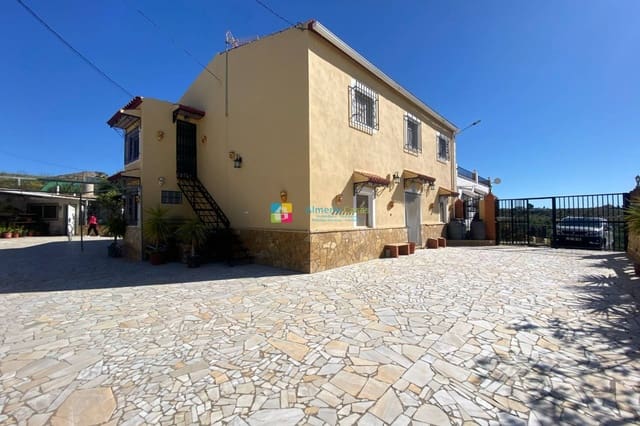 7 soverom Finca/Herregård til salgs i Albox med svømmebasseng garasje - € 280 000 (Ref: 9911945)