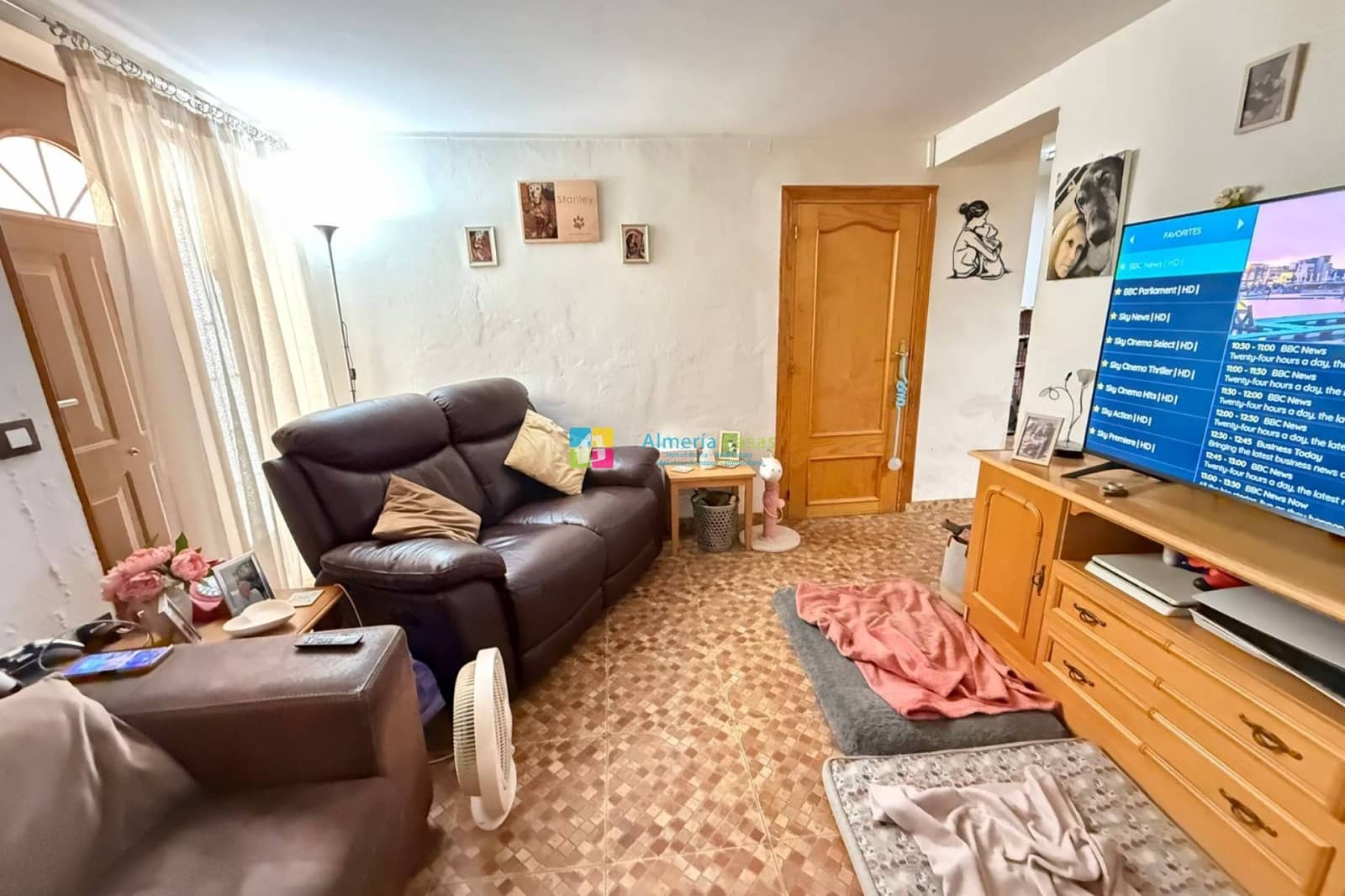 8 bedroom Townhouse for sale in Albanchez - € 68,000 (Ref: 9912232)