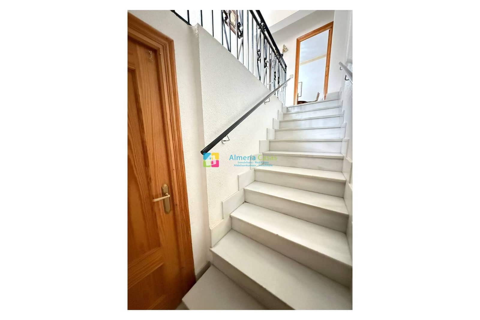 8 bedroom Townhouse for sale in Albanchez - € 68,000 (Ref: 9912232)