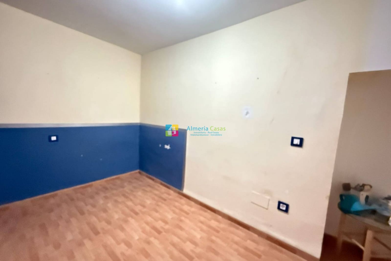 8 bedroom Townhouse for sale in Albanchez - € 68,000 (Ref: 9912232)