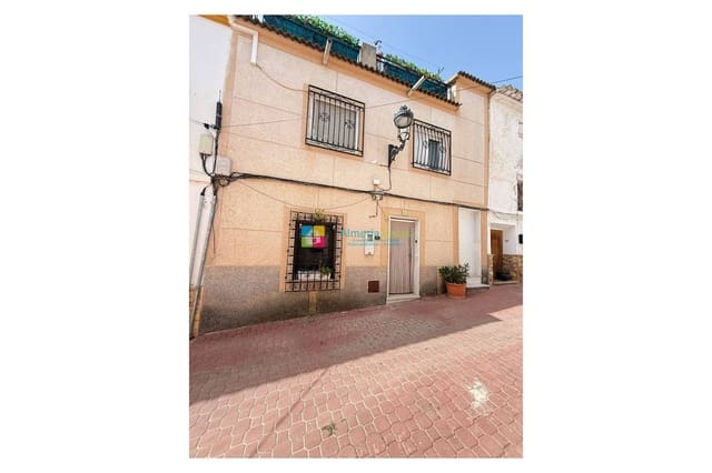 8 bedroom Townhouse for sale in Albanchez - € 68,000 (Ref: 9912232)