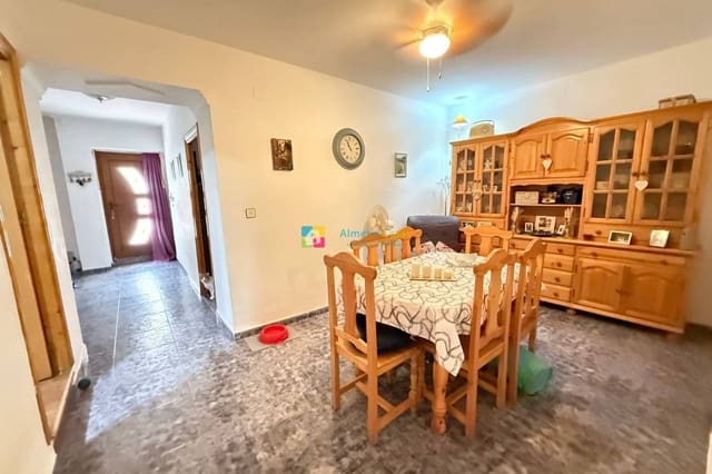 8 bedroom Townhouse for sale in Albanchez - € 68,000 (Ref: 9912232)