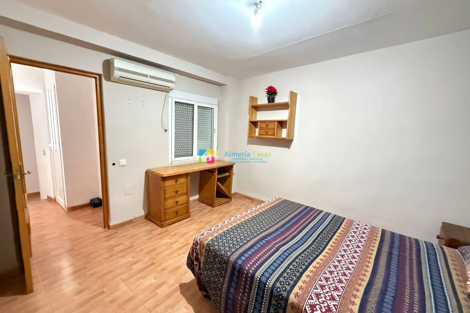 8 bedroom Townhouse for sale in Albanchez - € 68,000 (Ref: 9912232)