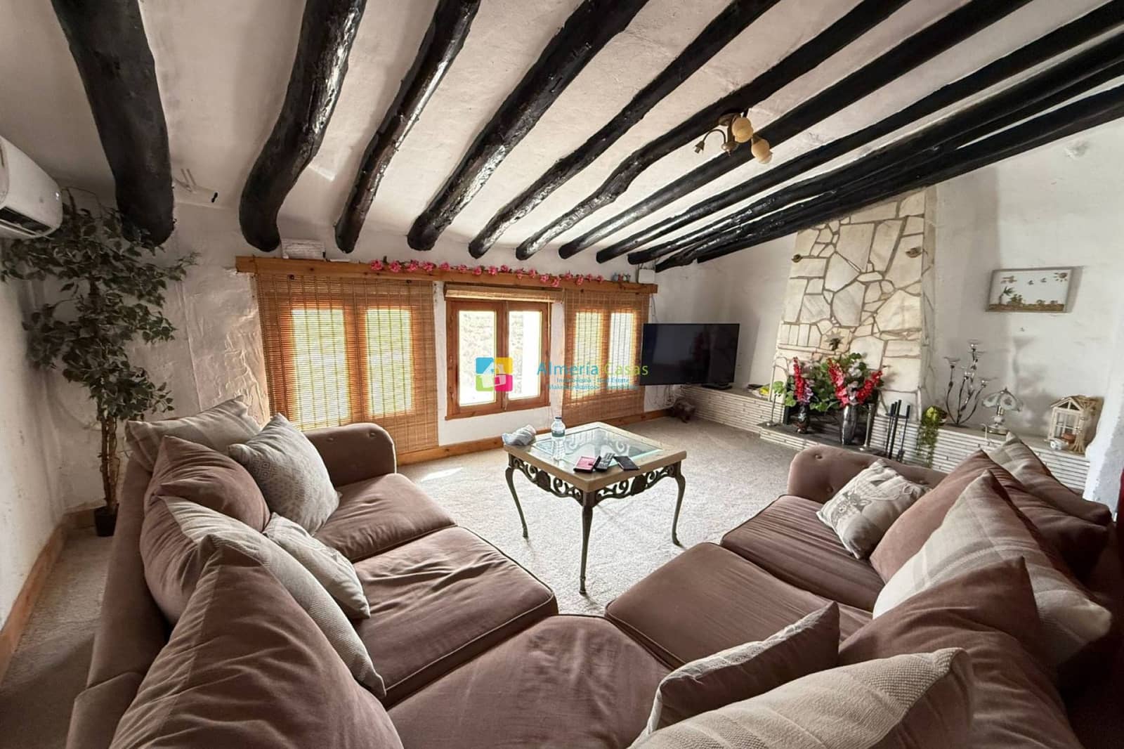 3 slaapkamer Finca/Landhuis te koop in Cantoria - € 95.000 (Ref: 9914815)