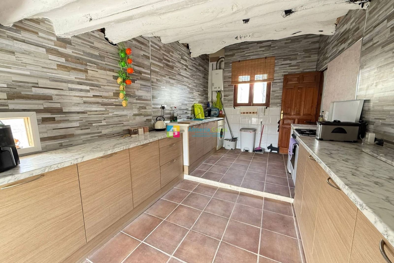 3 slaapkamer Finca/Landhuis te koop in Cantoria - € 95.000 (Ref: 9914815)