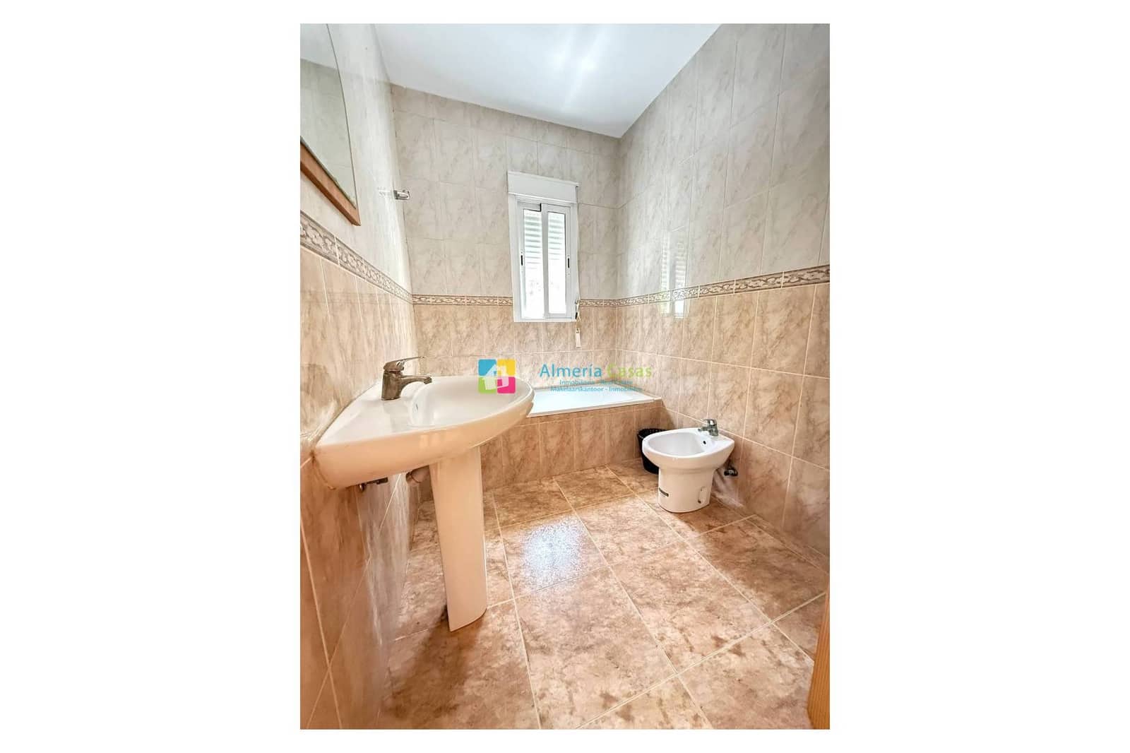 3 slaapkamer Villa te koop in Almanzora met garage - € 199.000 (Ref: 9928315)