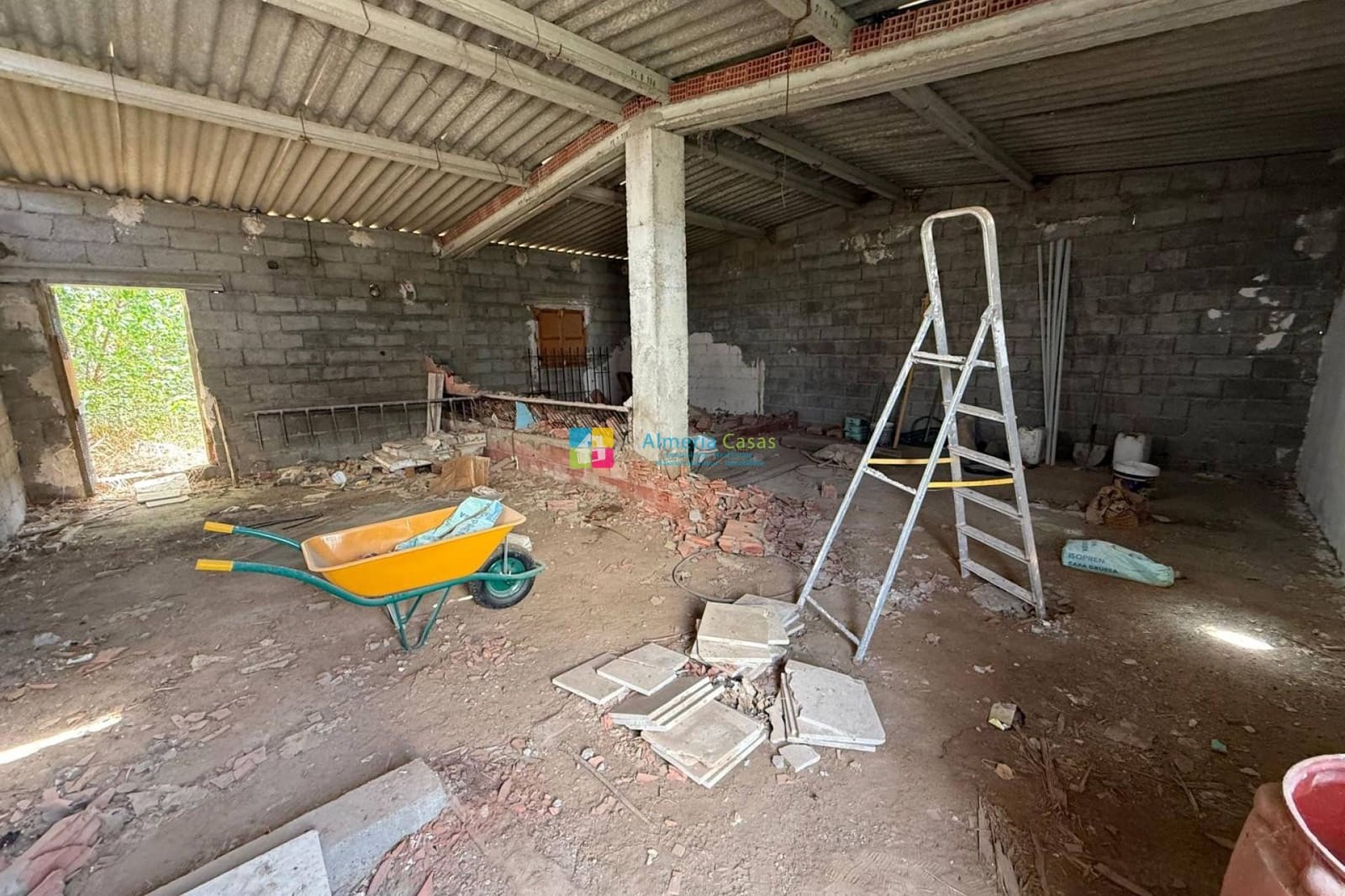 Kommersiell til salgs i La Alfoquia - € 43 000 (Ref: 9928316)