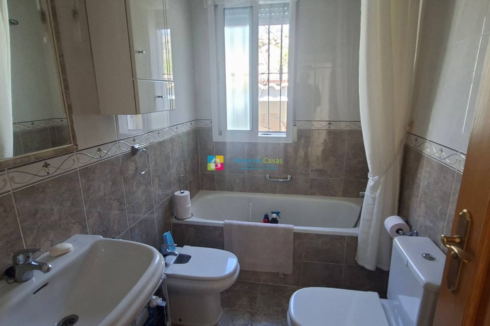 3 soveværelse Villa til salg i Arboleas med swimmingpool garage - € 296.000 (Ref: 9938688)