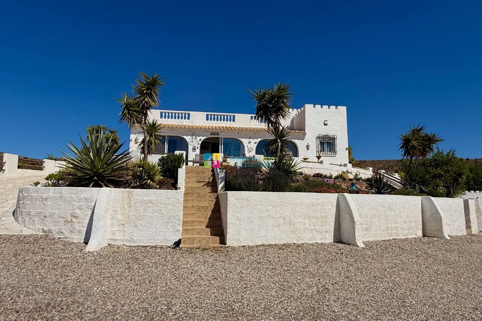 Chalet de 3 habitaciones en Albox en venta con piscina garaje - 245.000 € (Ref: 9964503)