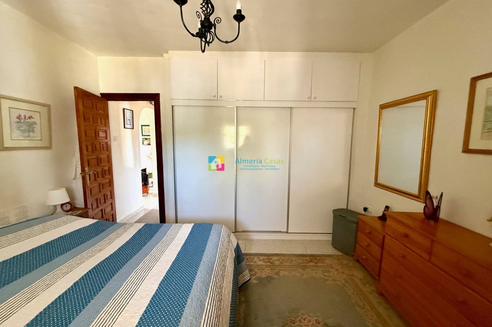 Chalet de 3 habitaciones en Albox en venta con piscina garaje - 245.000 € (Ref: 9964503)